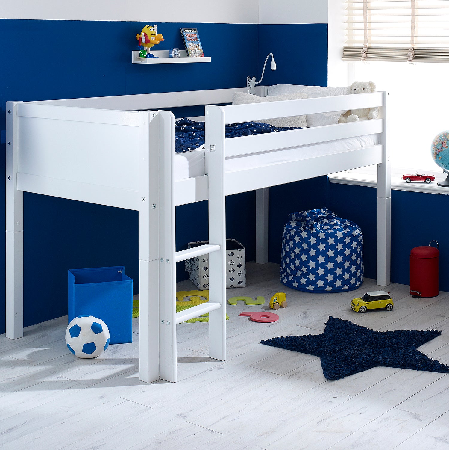 Cabin Bed Thuka – Family Window